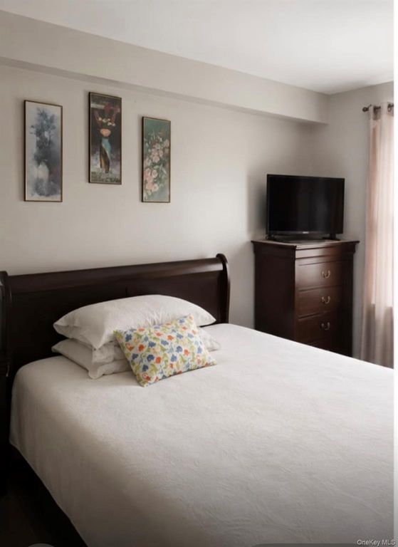 8710 149th Avenue 2H, Howard Beach, NY 11414 — photo 5