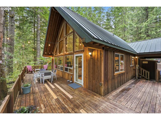 72430 E SMITH Loop, Rhododendron, OR 97049