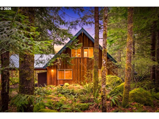 72430 E SMITH Loop, Rhododendron, OR 97049