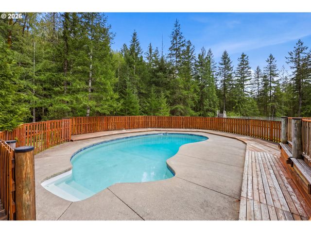 72430 E SMITH Loop, Rhododendron, OR 97049