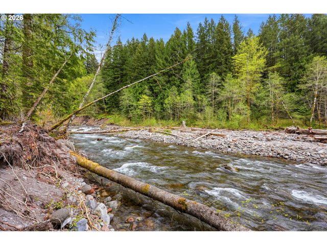 72430 E SMITH Loop, Rhododendron, OR 97049