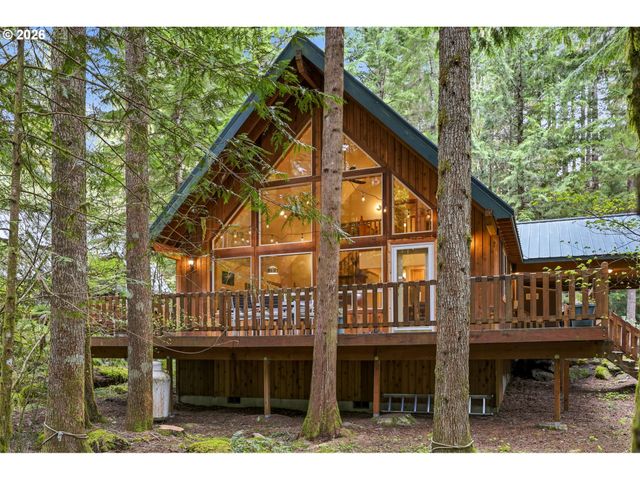 72430 E SMITH Loop, Rhododendron, OR 97049