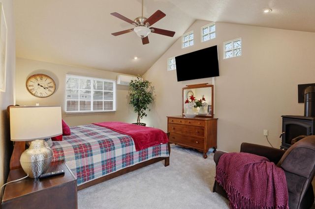 2113 Venus Dr, Sacramento, CA 95864