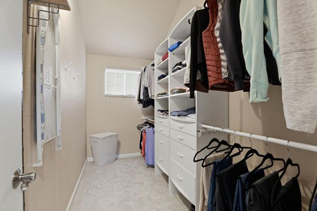 2113 Venus Dr, Sacramento, CA 95864