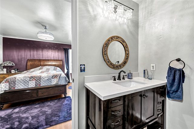 64 Cheryl Circle, Bentonville, AR 72712