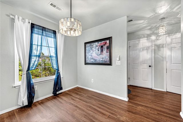 64 Cheryl Circle, Bentonville, AR 72712
