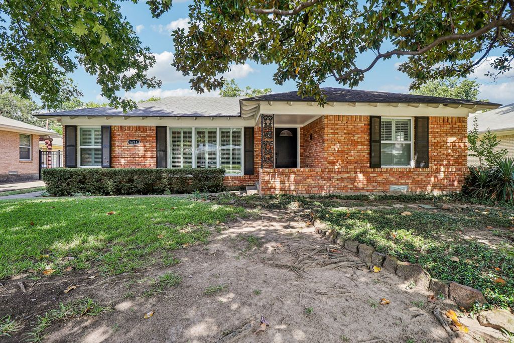 6711 Vada Drive, Dallas, TX 75214