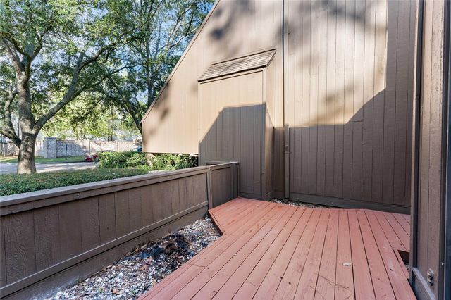 336 Litchfield Lane, Houston, TX 77024