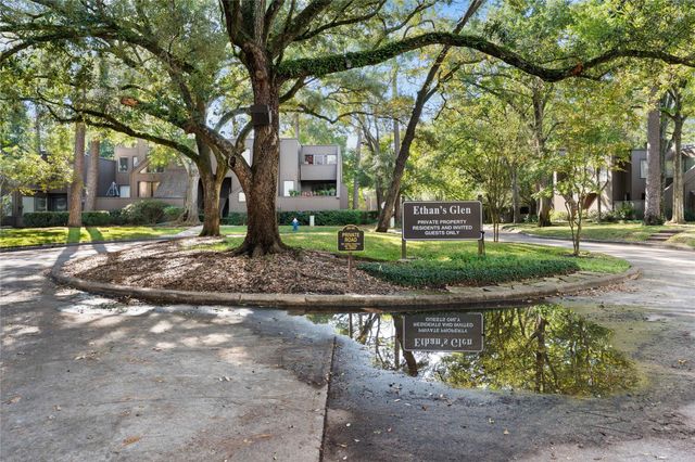 336 Litchfield Lane, Houston, TX 77024