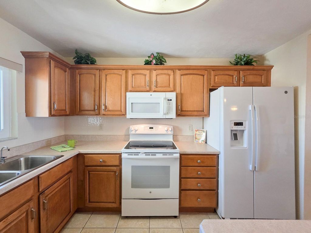 Image 8 of property listing at 3606 S PENINSULA DRIVE 208, Port Orange, FL 32127