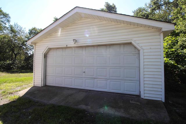 3319 E 34th Avenue, Lake Station, IN 46405