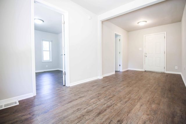 3319 E 34th Avenue, Lake Station, IN 46405