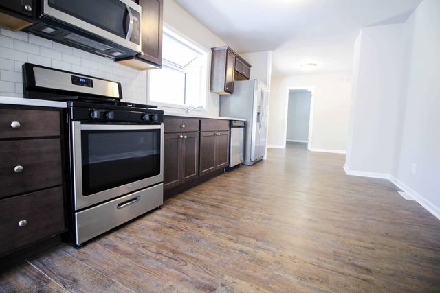3319 E 34th Avenue, Lake Station, IN 46405