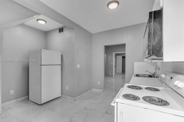 285 NW 44th Street 1, Miami, FL 33127