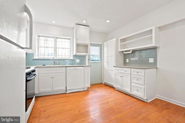 706 SALTER ST, Philadelphia, PA 19147