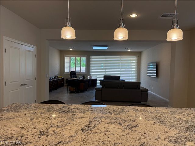 967 Whitworth Avenue, Las Vegas, NV 89148