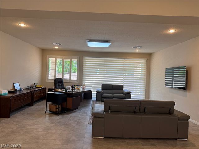 967 Whitworth Avenue, Las Vegas, NV 89148