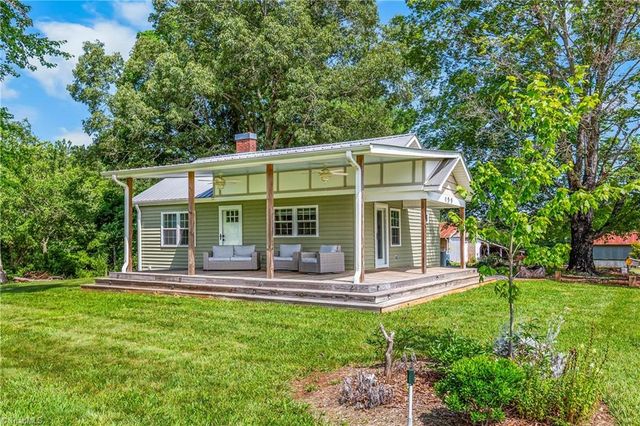135 Vaughn Lane, Pilot Mountain, NC 27041