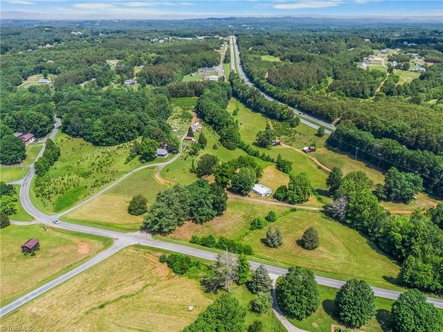135 Vaughn Lane, Pilot Mountain, NC 27041
