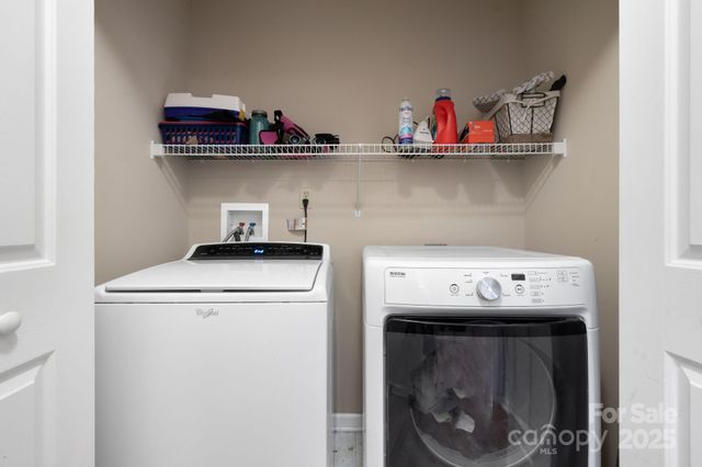 815 Catawba Valley Boulevard SE, Hickory, NC 28602