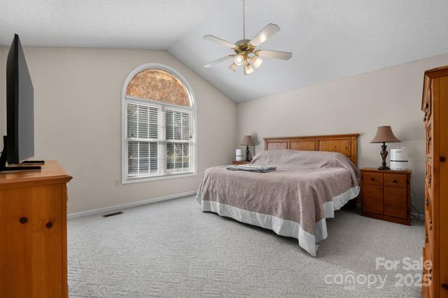 815 Catawba Valley Boulevard SE, Hickory, NC 28602