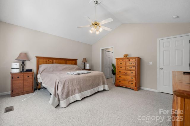 815 Catawba Valley Boulevard SE, Hickory, NC 28602