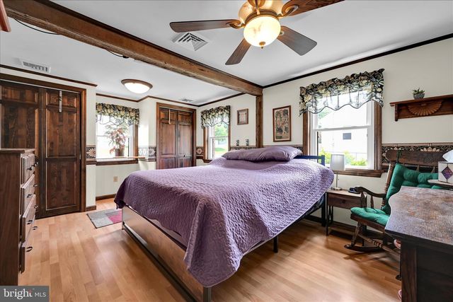 4 N CONESTOGA VIEW DR, Akron, PA 17501