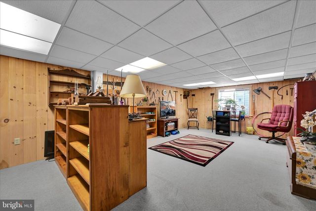4 N CONESTOGA VIEW DR, Akron, PA 17501
