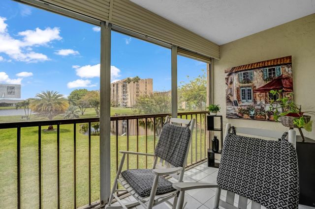 6936 Huntington Lane 204, Delray Beach, FL 33446