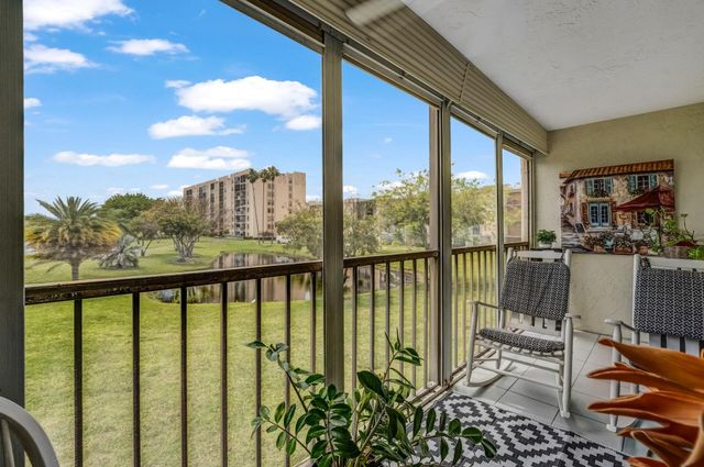 6936 Huntington Lane 204, Delray Beach, FL 33446