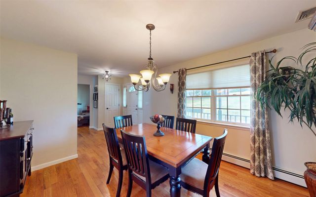 2 Sean Court, Rock Tavern, NY 12575