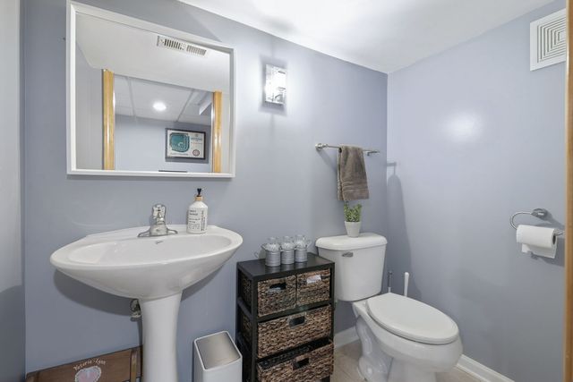 2604 Pebblebrook Lane, Rolling Meadows, IL 60008