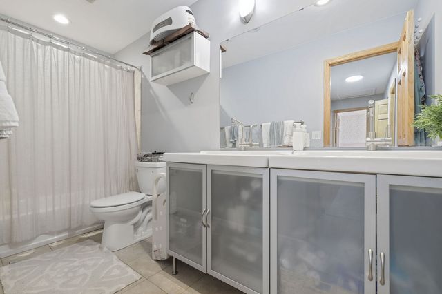 2604 Pebblebrook Lane, Rolling Meadows, IL 60008