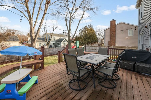 2604 Pebblebrook Lane, Rolling Meadows, IL 60008