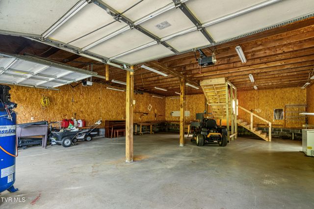 2575 Mendota Road, Mendota, VA 24270