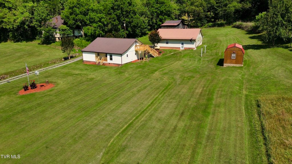 2575 Mendota Road, Mendota, VA 24270