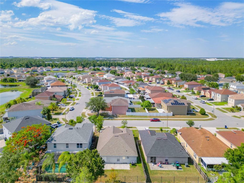 Image 36 of property listing at 10155 LAXTON STREET, Orlando, FL 32824