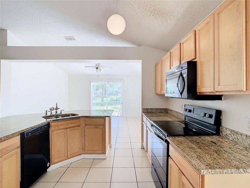 Image 7 of property listing at 10155 LAXTON STREET, Orlando, FL 32824