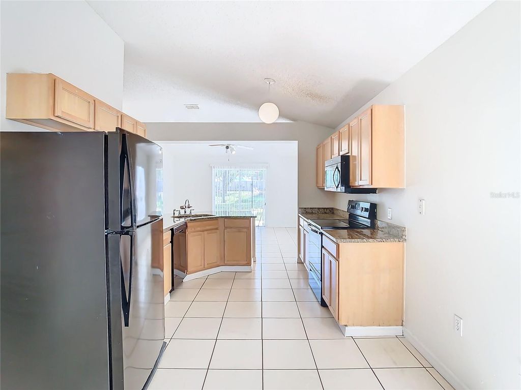 Image 9 of property listing at 10155 LAXTON STREET, Orlando, FL 32824
