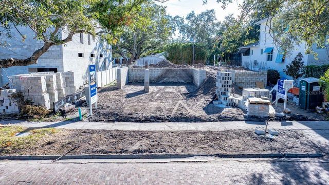 2926 W ALLINE AVENUE, Tampa, FL 33611