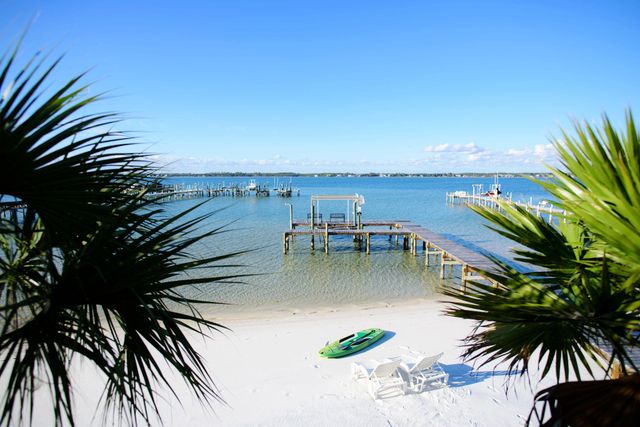 1444 Homeport Drive, Navarre, FL 32566