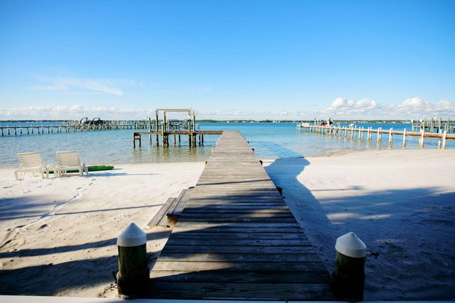 1444 Homeport Drive, Navarre, FL 32566