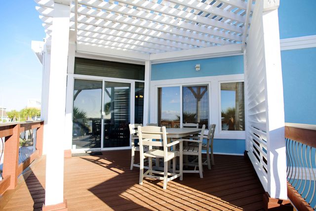 1444 Homeport Drive, Navarre, FL 32566