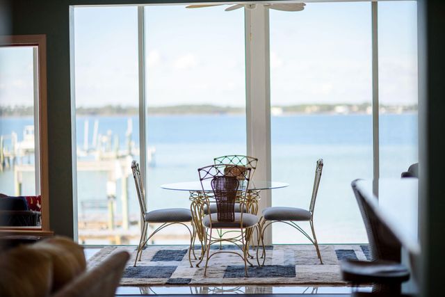 1444 Homeport Drive, Navarre, FL 32566