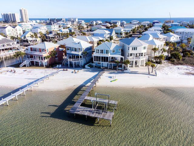 1444 Homeport Drive, Navarre, FL 32566