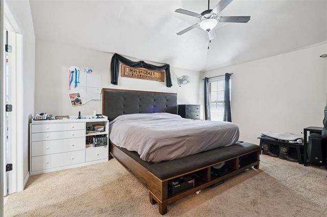 11520 SW 10th Street, Yukon, OK 73099