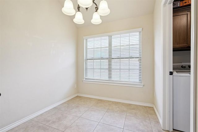 11520 SW 10th Street, Yukon, OK 73099