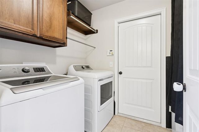 11520 SW 10th Street, Yukon, OK 73099