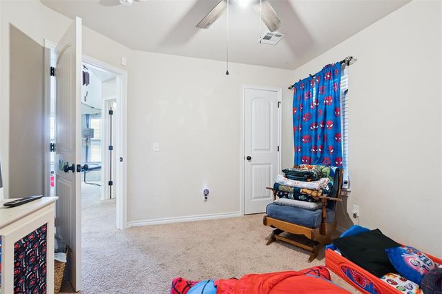 11520 SW 10th Street, Yukon, OK 73099
