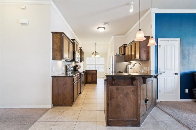 11520 SW 10th Street, Yukon, OK 73099
